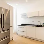 Lägenhet Superb 90m2 In The Heart Of